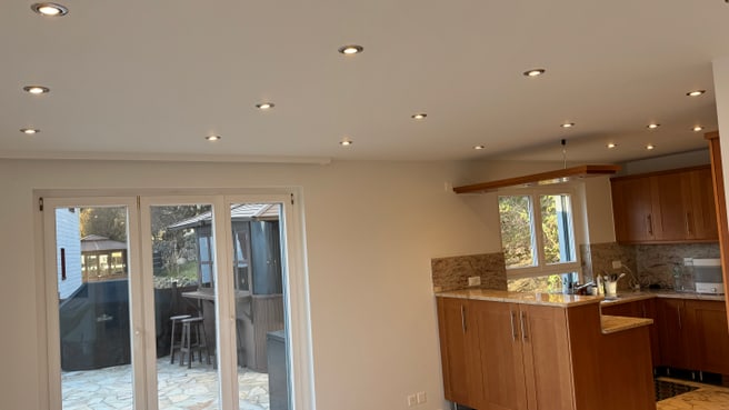 LiMi Peinture  Plâtrerie Peinture & Rénovation image