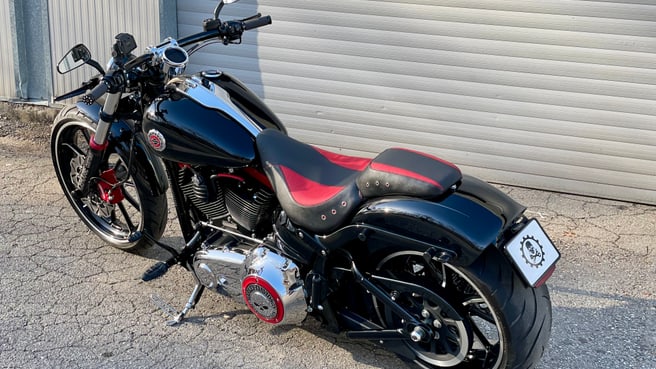 IceHouse Customs™ image