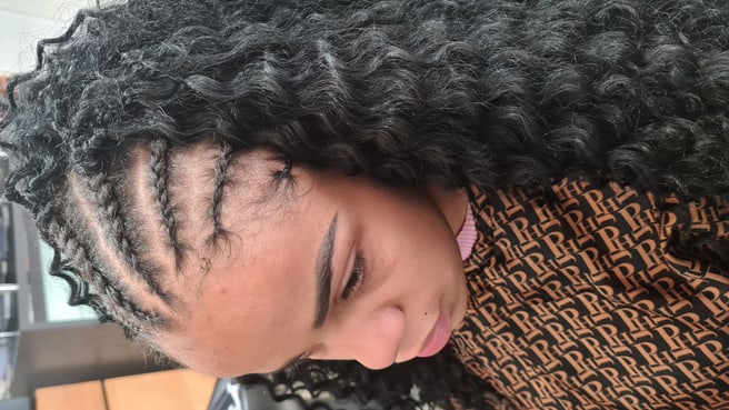 Bild gladys international salon