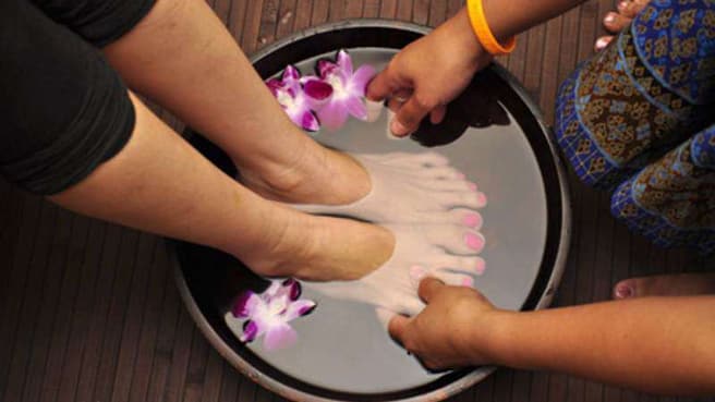 Lisa Thai Massage image