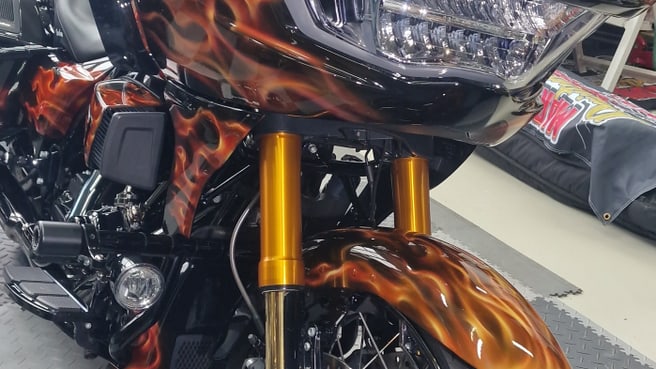 Mario's Paintcare Garage image