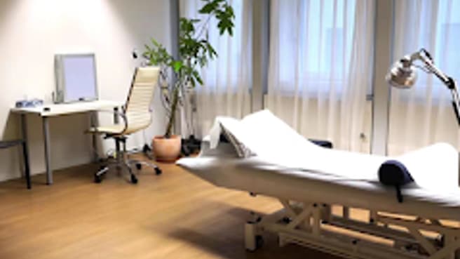 Bild NUWA TCM Praxis Solothurn für Akupunktur Tuina massage Schröpfen