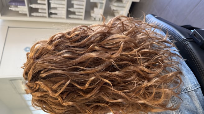 Hair Corner image
