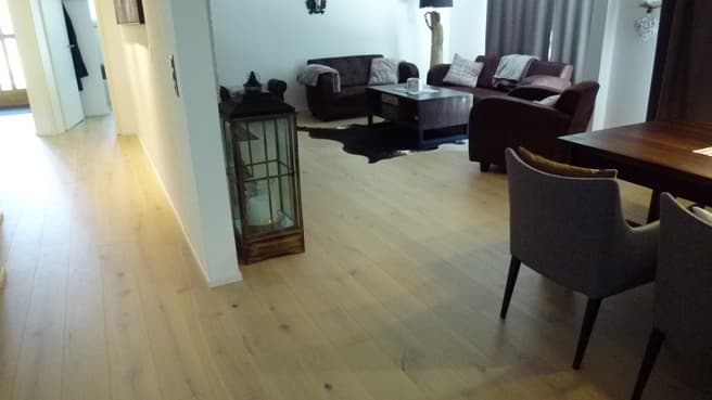 Bild Glasvitrinen GC Gestaltung