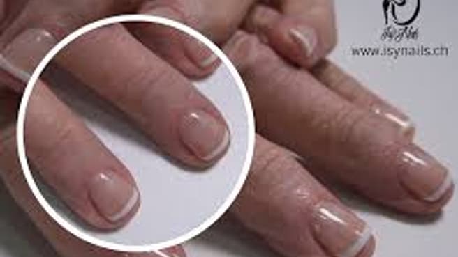 Isy Nails & Lashes image