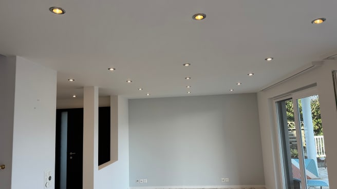 LiMi Peinture  Plâtrerie Peinture & Rénovation image