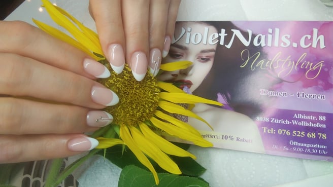 Bild Violet Nails