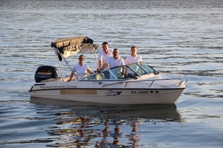 Immagine Motorboot-Fahrschule Zürichsee GmbH