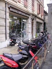 Photo de Aux cycles et motos de l'Ours Cantini